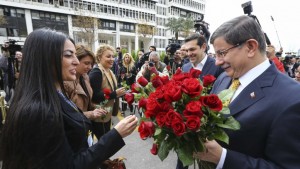 TSIPRAS-DAVUTOGLU-SMYRNI