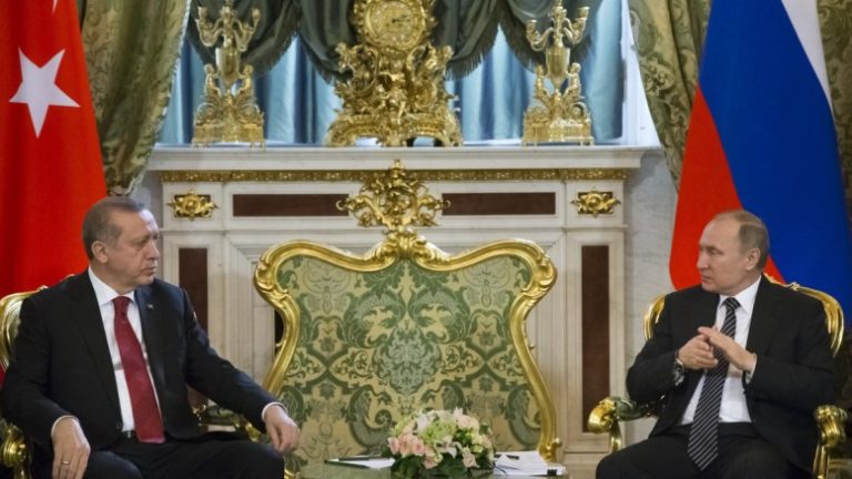 Σε εξέλιξη η συνάντηση Πούτιν – Ερντογάν: πύραυλοι S-400