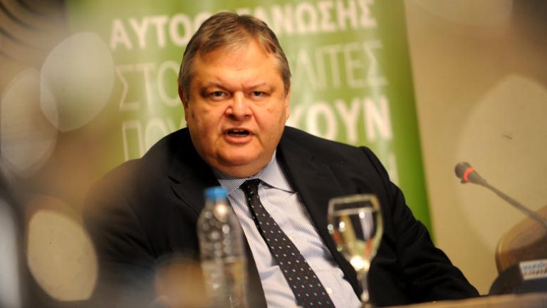 Ο Ευάγγελος Βενιζέλος κατέθεσε το πρωί της Τρίτης έγκληση και μήνυση  στην υπόθεση Novartis