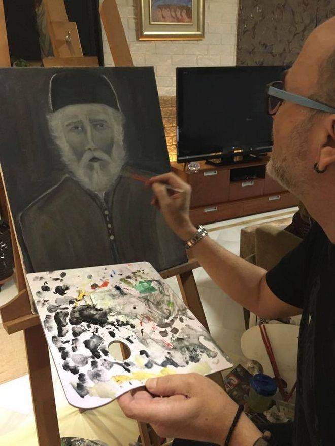 Ο Σταμάτης Γονίδης κάνει έκθεση ζωγραφικής.