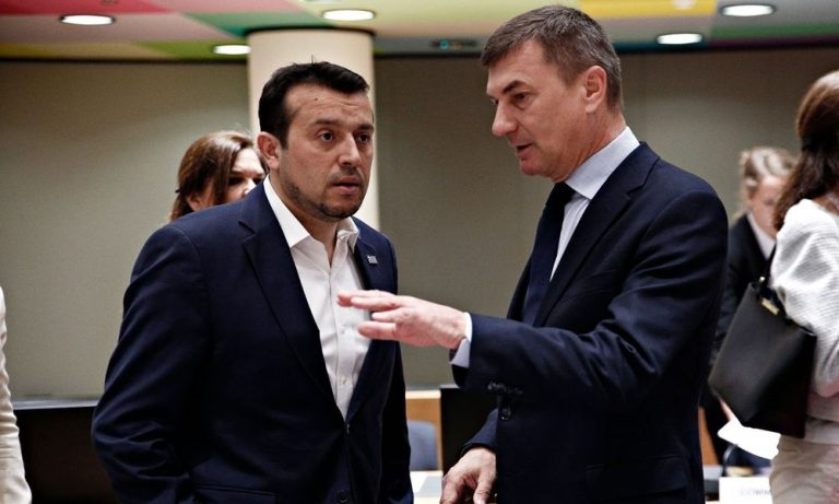 διαγωνισμό για τις τηλεοπτικές άδειες ο υπουργός Ψηφιακής Πολιτικής Νίκος Παππάς