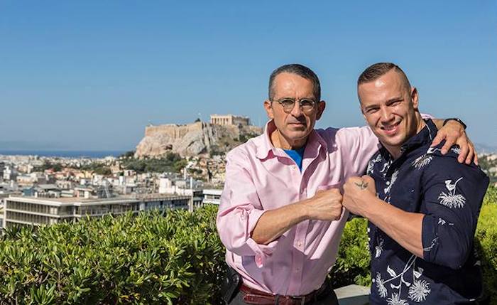 “Ο Έλληνας”: Ένα ντοκιμαντέρ για τον μοναδικό Ενόπλων Μπόξερ στον κόσμο