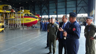 Ο Υπουργός Εθνικής Άμυνας Πάνος Καμμένος, συνοδευόμενος από τον Αρχηγό ΓΕΑ Αντιπτέραρχο (Ι) Χρήστο Χριστοδούλου, επισκέφθηκε την 113 Πτέρυγα Μάχης στη Θεσσαλονίκη.