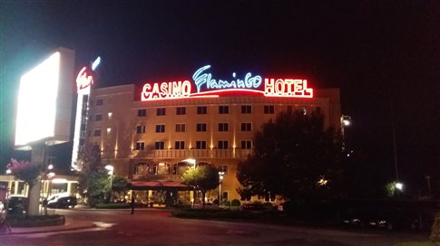 Το αίτημα της ΔΕΘ αφορούσε το καζίνο Flamingo της ΠΓΔΜ. Πληροφορίες αναφέρουν πως αρχικώς η ΔΕΘ είχε δεχτεί το καζίνο χωρίς να ρωτήσει την ΕΕΕΠ.