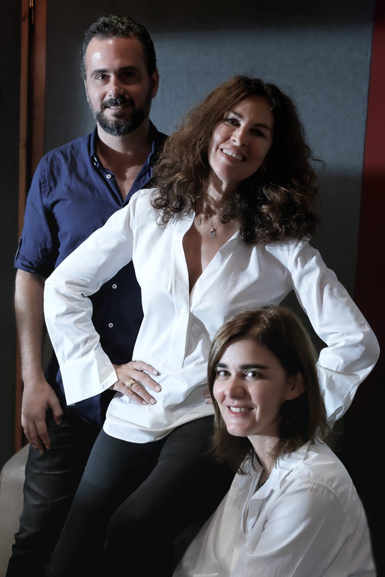 η Ελευθερία Αρβανιτάκη επιστρέφει σε νέα δισκογραφική