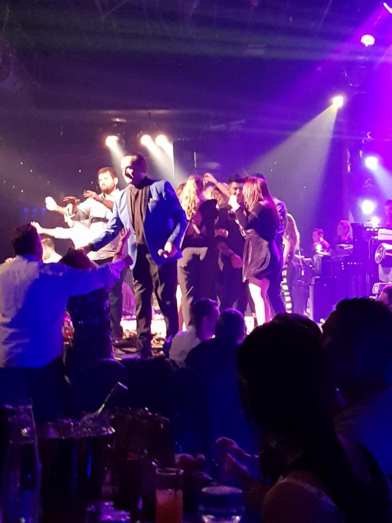 Fix Live  Η πρεμιέρα του σχήματος Ο Λευτέρης Πανταζής .Ο Χάρης Κωστόπουλος  Κωνσταντίνος Νάζης