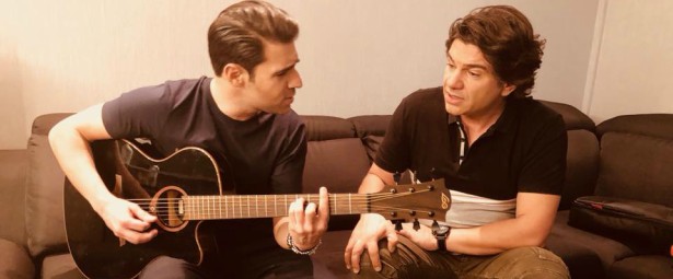 Ρεπορτάζ του Νίκου Βάνη Η πρεμιέρα Νίκος Κουρκούλης και Πέτρος Ιακωβίδης