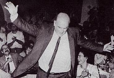 Το εγχείρημα για τη δημιουργία ενός νέου φορέα στην Κεντροαριστερά Σήκω για να δεις  Αντρέα Παπανδρέου Κεντροαριστερά,