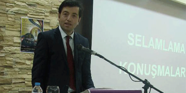 ο υποπρόξενος Νταβούτ Οτζάκ και η σύζυγος που ανήκει  ύποπτους «γκιουλενιστές»