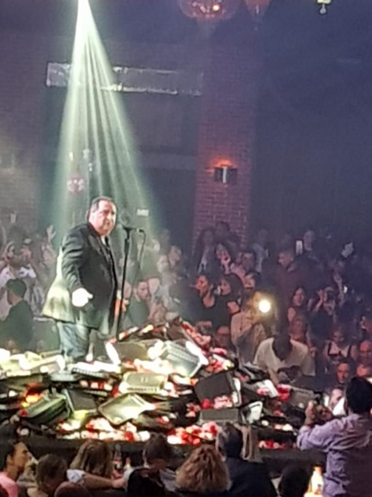 Βασίλης Καρράς»,το  σπίτι του τραγουδιστή