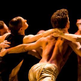 Επεξεργαζόμαστε την διοργάνωση ενός φεστιβάλ, του 1ου φεστιβάλ χορού-θεάτρου του NorForSale Art Net.