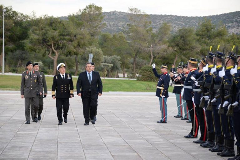 Η πολιτική και στρατιωτική ηγεσία του ΥΠΕΘΑ στην εκδήλωση για τα 190 χρόνια λειτουργίας της Στρατιωτικής Σχολής Ευελπίδων