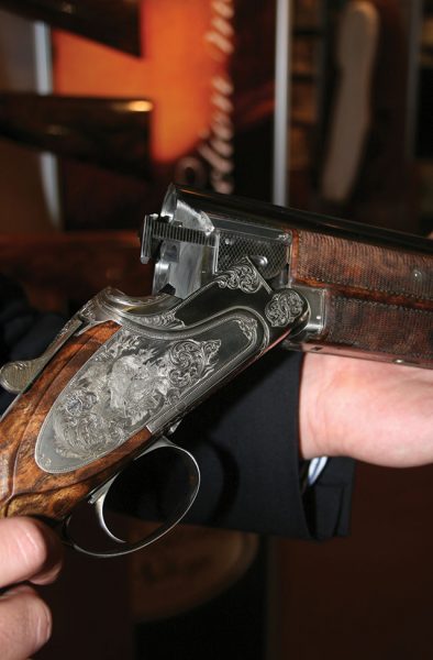 Η αναζήτηση των απαντήσεων στις απορίες για τα χειροποίητα συλλεκτικά όπλα