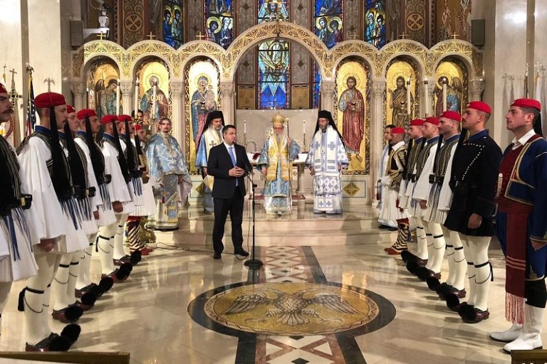 Στις εκδηλώσεις της ελληνικής ομογένειας των Ηνωμένων Πολιτειών της Αμερικής, στη Νέα Υόρκη, Εθνικής Επετείου της Ελληνικής Επανάστασης του 1821, που φέτος είναι αφιερωμένες στη Μακεδονία, συμμετείχε ο Περιφερειάρχης Κεντρικής Μακεδονίας Απόστολος Τζιτζικώστας.