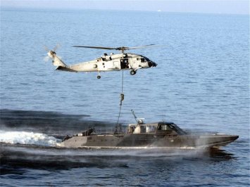 ΟΥΚ Με τέσσερα σκάφη ειδικών επιχειρήσεων «MARK V» ενισχύεται η Μονάδα Υποβρυχίων Καταστροφών