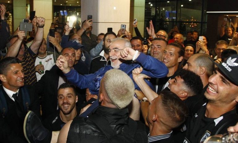  Πανηγυρίζουν την κατάκτηση του Κυπέλλου του ΠΑΟΚ