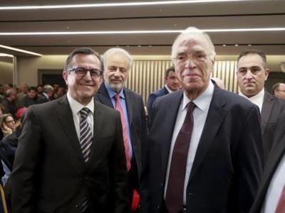 Την εκλογική συνεργασία της Ένωσης Κεντρώων και του Χριστιανικού Δημοκρατικού Κόμματος παρουσίασαν το πρωί του Σαββάτου οι Βασίλης Λεβέντης και Νίκος Νικολόπουλος