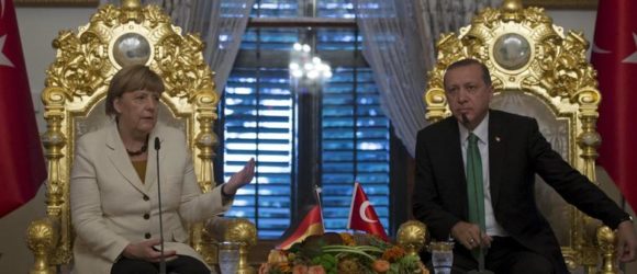 ΜΟΥΣΟΥΛΜΑΝΟΠΟΙΕΙΤΑΙ ΕΠΙΣΗΜΑ Η ΕΛΛΑΔΑ