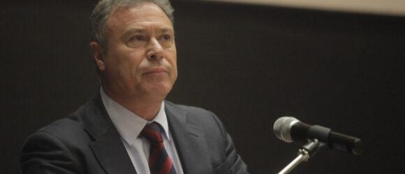 O Γ. Σγουρός τιμήθηκε για την προσφορά του για την κατασκευή του κλειστού Π. Φαλήρου Σοφία Μπεφόν. Ανακηρύχτηκε επίτιμο μέλος του ΑΟΠΦ και εκπρόσωπος του συλλόγου στην ΕΟΚ …