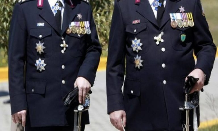 Με άρθρο-παρέμβαση, 10 μέλη του ΔΣ της Πανελλήνιας Ομοσπονδίας Αστυνομικών Υπαλλήλων.