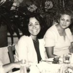 i_damanaki_akouei_ton_sunagonisti_androulaki_