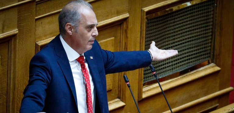 Ο πρόεδρος του κόμματος της Ελληνική Λύση Ο Κυριάκος Βελόπουλος έδωσε συνέντευξη στον δημοσιογράφο Νίκο Βάνη στο elliniko fenomeno gr και στο ραδιόφωνο  elliniko fenomeno com και στην εφημερίδα Ελεύθερη Ώρα.