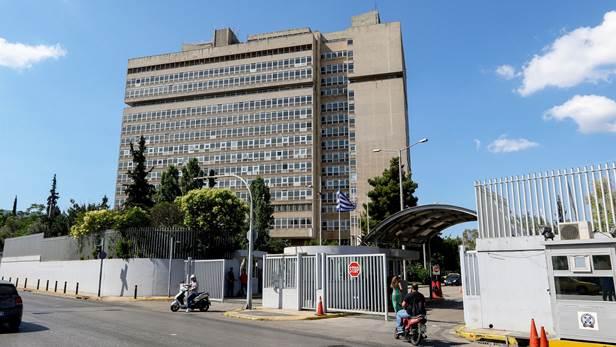 ΠΑΛΙ ΠΑΡΑΤΥΠΗ ΚΑΙ ΦΩΤΟΓΡΑΦΙΚΗ ΠΡΟΚΗΡΥΞΗ ΔΙΑΓΩΝΙΣΜΟΥ ΠΡΟΣΛΗΨΕΩΝ ΣΤΗΝ ΕΥΠ;
