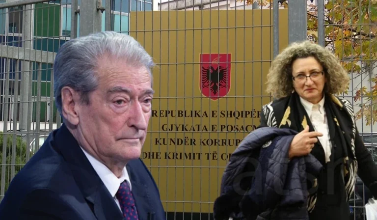 Η απόφαση, που παρέδωσε σήμερα ο Σαλί Μπερίσα στο SPAK, τεκμηριώνει καταδίκη για πλαστογράφηση ταξιδιωτικών εγγράφων, την οποία η ίδια είχε αποκρύψει, θέτοντας πλέον υπό αμφισβήτηση τη νομιμότητα κρίσιμων αποφάσεών της στην υπόθεση «Partizani».