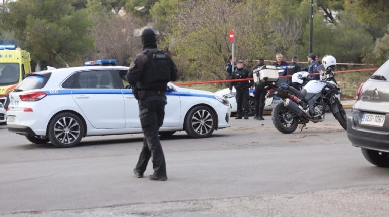 Τρομερή επιτυχία για την ΕΥΠ και την ελληνική αστυνομία. Η παρακολούθηση, Οι πυροβολισμοί και οι συλλήψεις πέντε Τούρκων έγινε υπόθεση για γέλια, αφού από το ένα φιάσκο πάμε στο άλλο!!!!